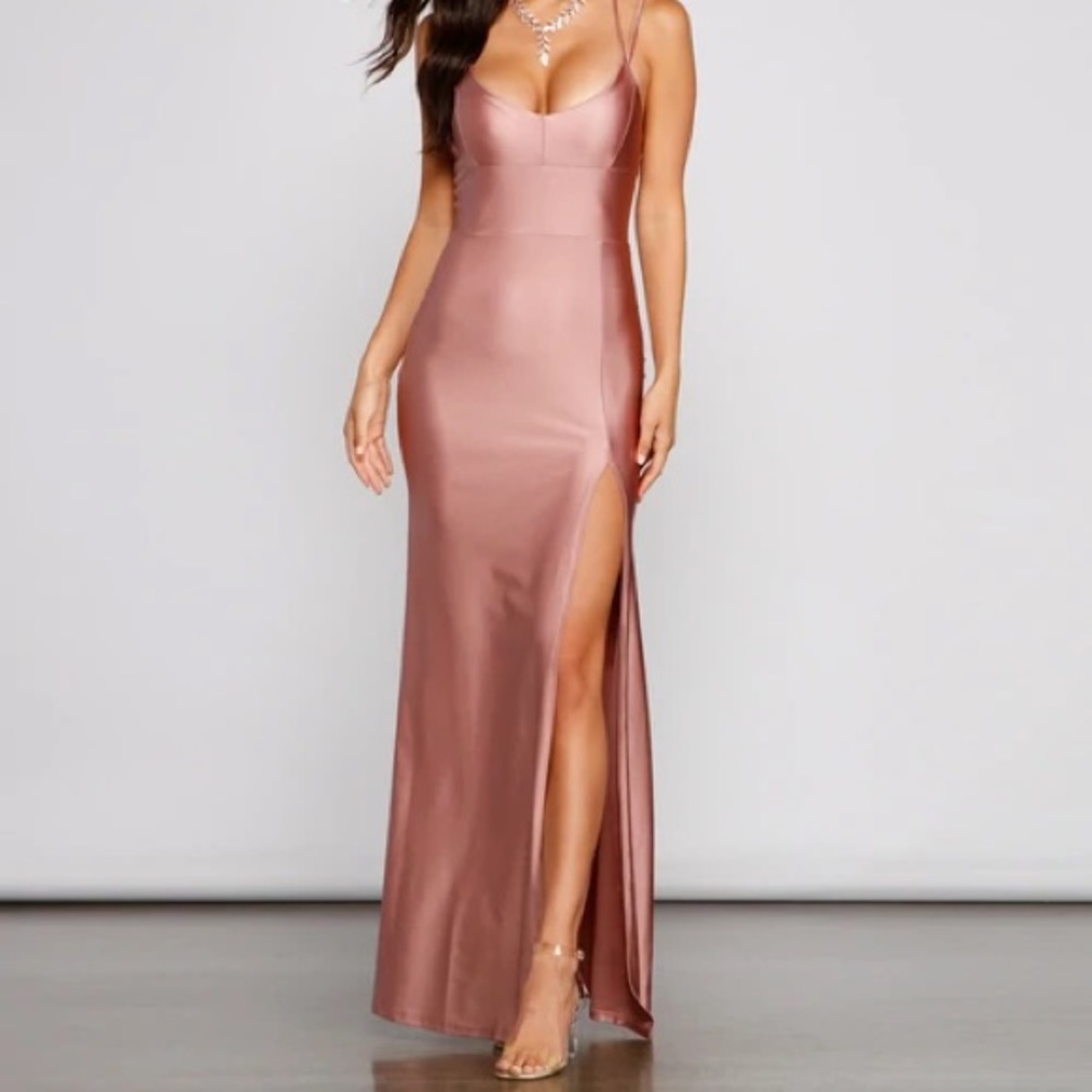 ROSE LACE-UP MERMAID DRESS